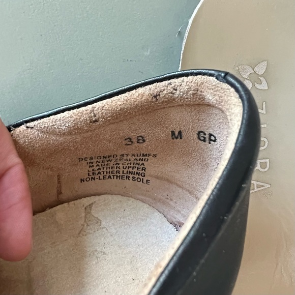 Ziera Mary Jane Strap Leather Shoes size 38EU/7.5 US - Picture 7 of 9